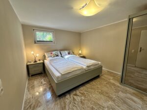Schlafzimmer (180x200) mit neuer Bett1 Matratze (09/25)